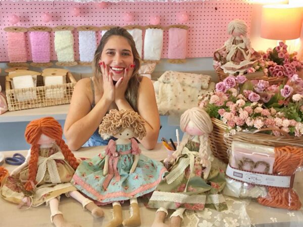 09h00 às 16h00 | BONECA DE PANO | DAY CARLSON - Imagem 4