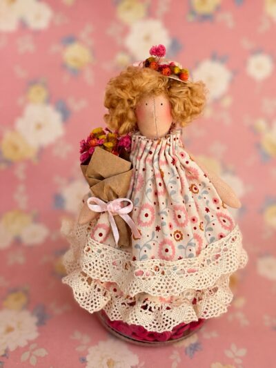 14h30 às 16h30 | MINI POCKET DOLL FLORISTA – VERA | FABIANE VIEIRA